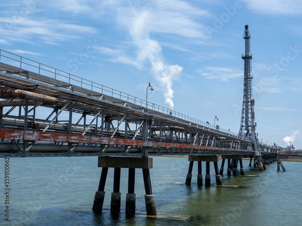 Obraz 工場地帯の橋　広島県大竹市