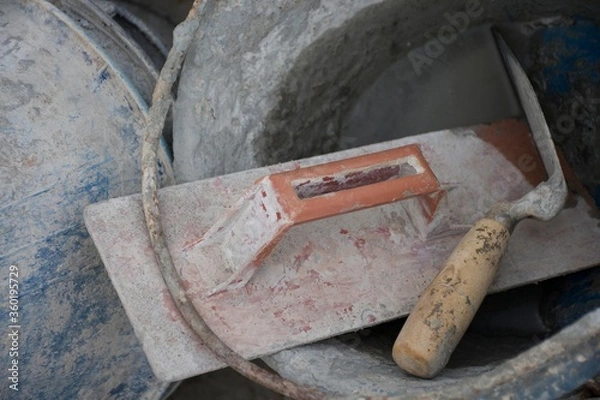 Obraz Plastering gaskets and silver tanks