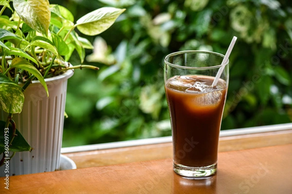 Obraz 暑い夏の飲み物はアイスコーヒーに限りますね～