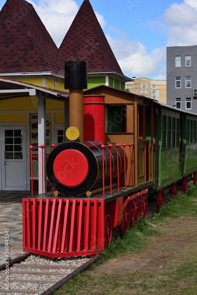 Obraz red train on railway station