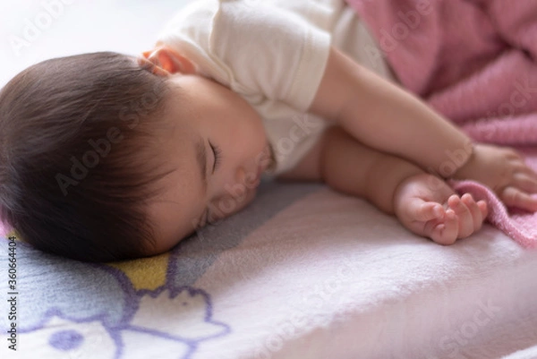 Fototapeta お昼寝している赤ちゃん
