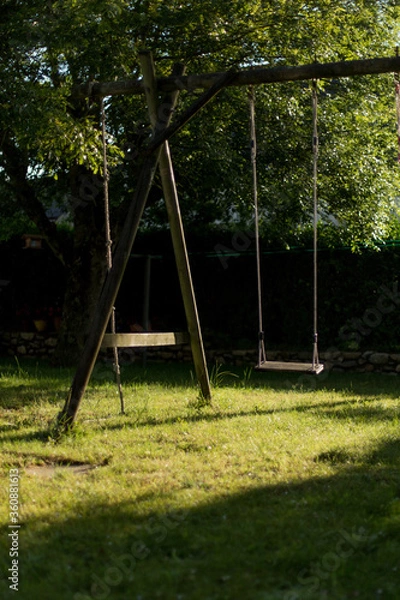 Obraz empty swing in a garden