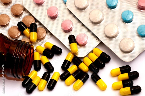 Fototapeta Capsuls and pils