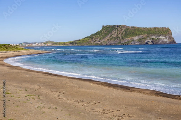 Fototapeta 제주도에서 일출로 유명한 성산일출봉