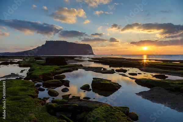 Obraz 대한민국 제주도 성산일출봉의 일출장면