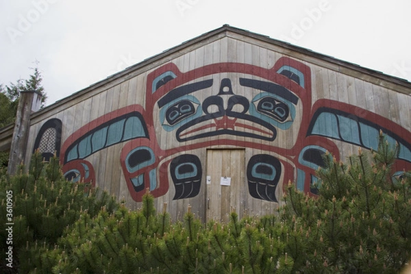 Obraz Alaskantribal house w Saxman Nature Village w Ketchikan