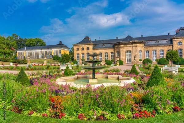 Obraz Die Orangerie in der Residenzstadt Gotha ist als Park Teil der Bundesgartenschau (BUGA) 2021 in Thüringen, Deutschland