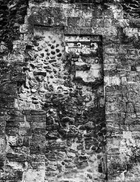 Fototapeta Pyramid details in Xpujil archeological site mayan ruins, Campeche México
