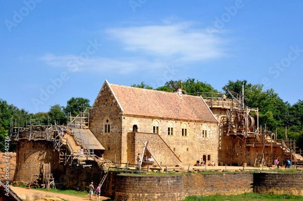 Fototapeta Guédelon vue sur la construction du château