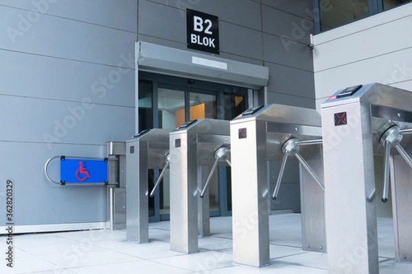 Obraz Electronic card reader and security gateway