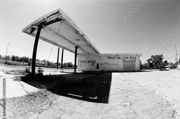 Obraz abandoned gas station