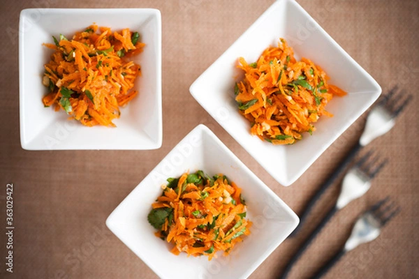 Fototapeta salad with carrot