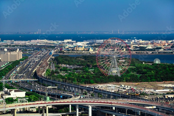 Fototapeta 観覧車が見える葛西臨海公園を空撮