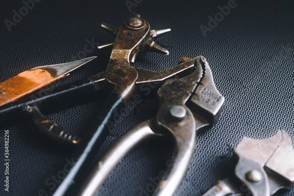 Obraz Werkzeug für Schuster und Lederwaren