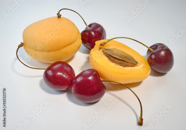 Obraz fruit cake with cherry