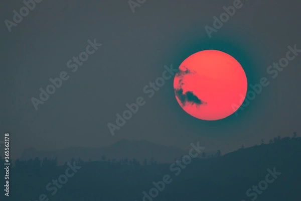 Obraz brilliant sun over the mountains