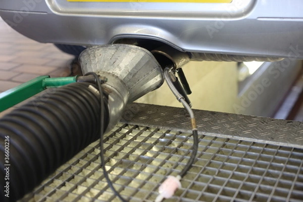 Fototapeta Abgaskontrolle
