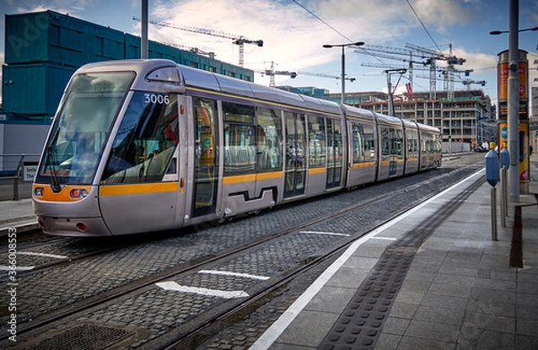 Obraz tram in the city