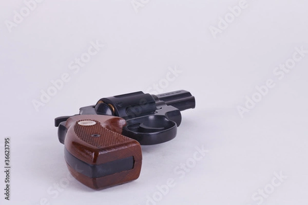 Obraz revolver calibre 38