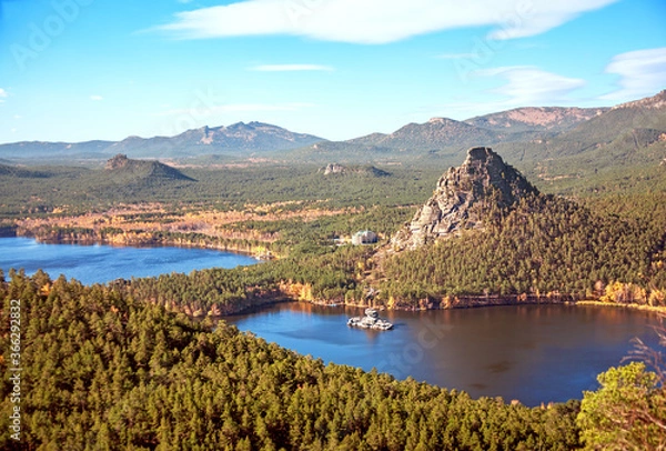 Fototapeta Majestic nature of Kazakhstan concept: epic view of Burabay lake with Zhumbaktas rock at sunrise in autumn season