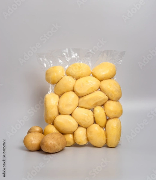 Obraz Fresh Peeled Vacuum Packed Potatoes