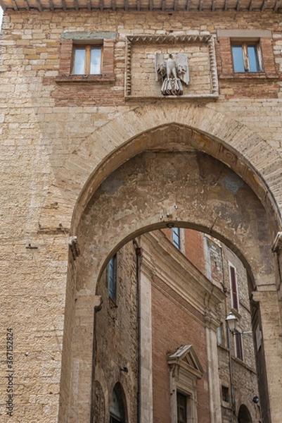 Fototapeta Todi, una terrazza sull’Umbria, un gioiello di arte e cultura