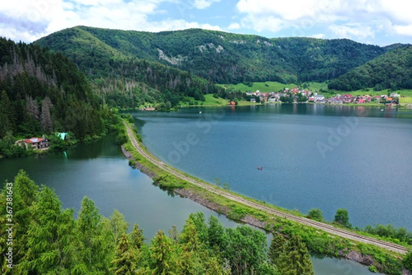 Fototapeta Aerial view of the Palcmanska masa water reservoir in the village of Dedinky