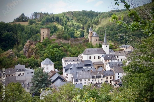 Fototapeta view of town Esch-sur-Sûre