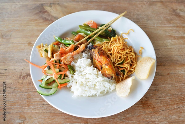 Obraz インドネシアのローカルフード nasi campur