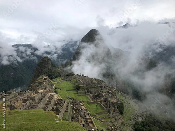 Obraz mystic machu picchu peru with clounds
