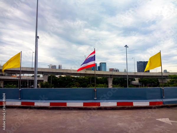 Obraz Thai flag and King flag The building background