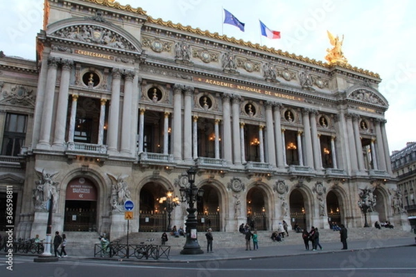 Obraz 建物の上にある天使の像