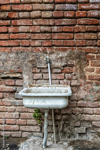 Fototapeta Houses in Old Tbilisi, Wash basin on a wall, Georgia, Caucasus, Middle East, Asia