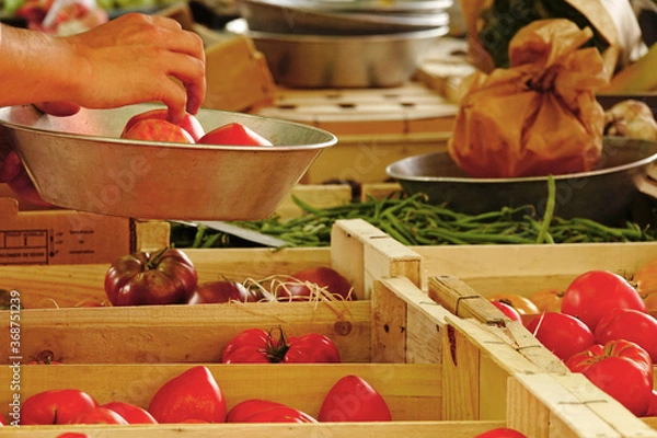 Obraz Manger sain, des légumes bio dans les marchés français