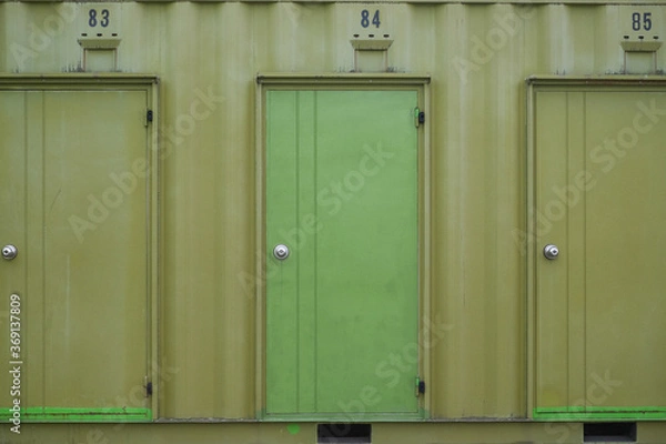 Obraz 3つの緑色のドア
