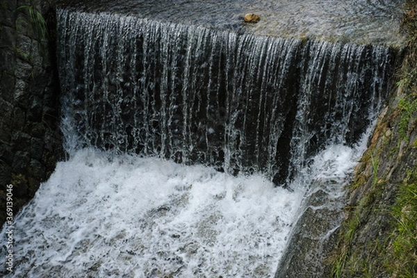 Obraz 水しぶきが飛ぶ神戸の滝