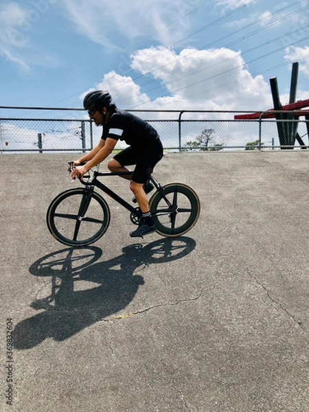 Fototapeta Cycling in a velodrome (sequence shot)