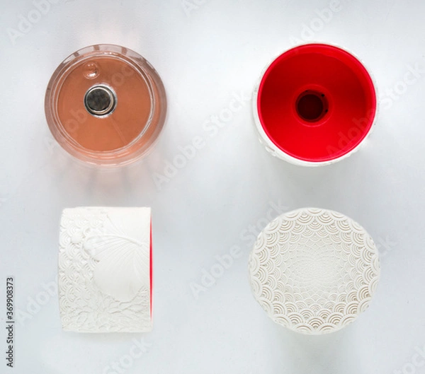 Obraz Perfume with a topping from three sides