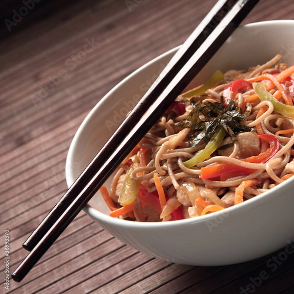 Fototapeta Buckwheat noodles with chicken