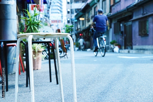 Fototapeta 中崎町　カフェ　椅子