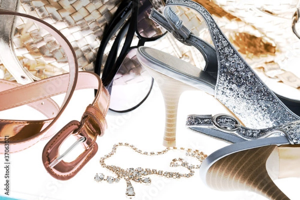 Obraz Stöckelschuhe mit modischer Tasche