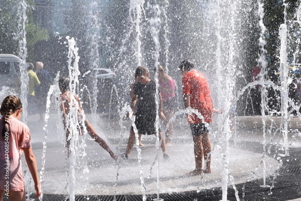Obraz fountain in the park