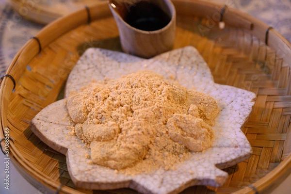 Obraz 日本・和菓子・きなこ・わらび餅