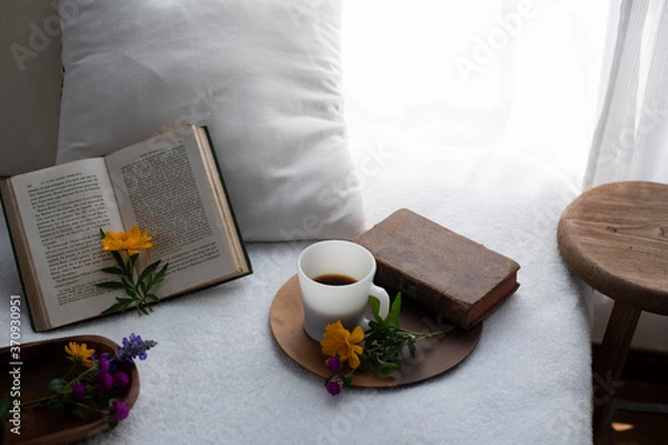 Obraz 洋書と休日カフェリラックスタイム