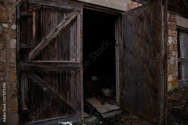 Fototapeta Old Barn Door