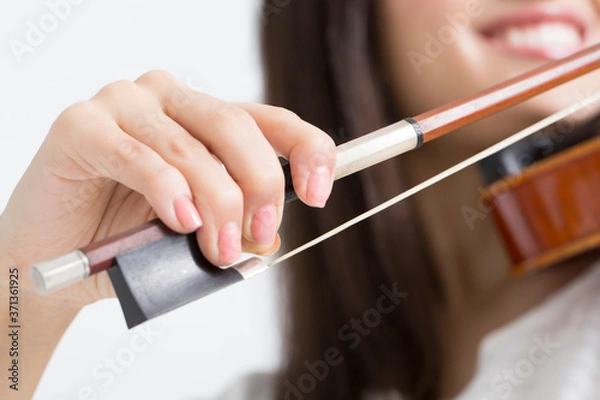 Fototapeta バイオリンを弾く女性
