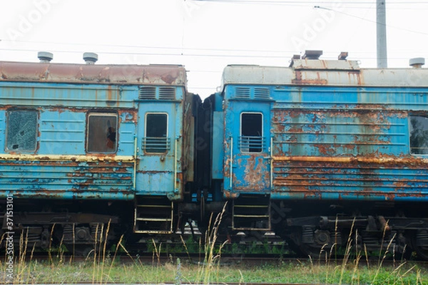 Obraz 
Old wagons on a siding