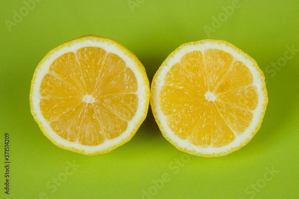 Obraz 
lemon cut in half