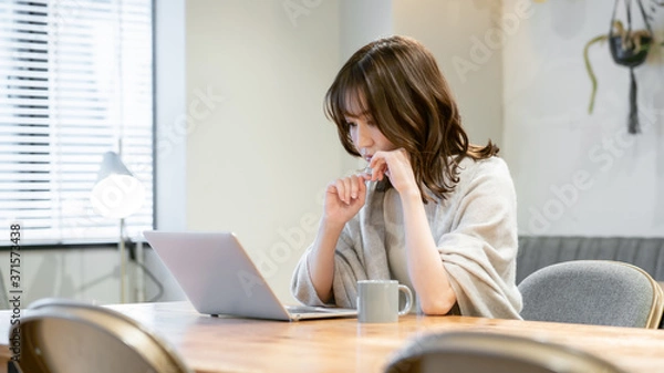 Obraz 女性・カフェ