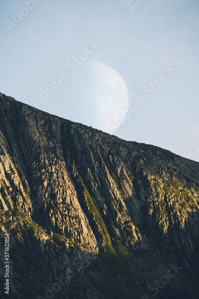 Obraz Moon over the Mountains